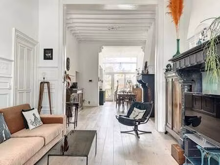 quartier européen - magnifique duplex avec jardin & garage