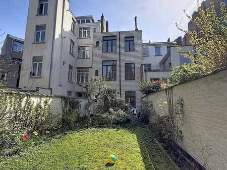 immeuble de rapport - bureau + 2 logements