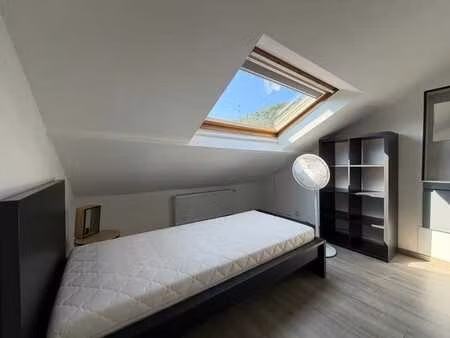 a louer: kot meuble a angleur 450€/mois charges comprises !