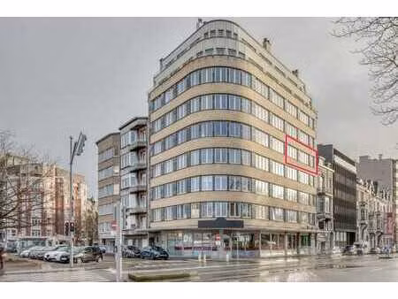bel appartement 2ch de 123m² au 4eme etage