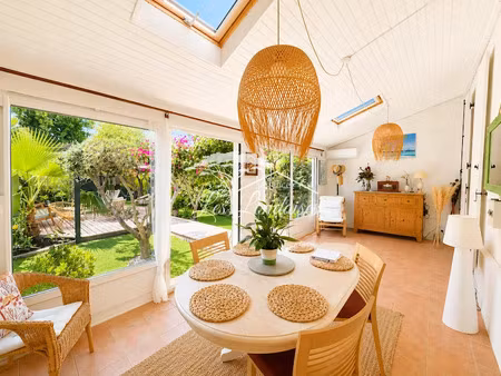 vente maison 5 pièces 110 m² à la londe-les-maures (83250)  624 000 €