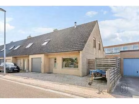 maison 3 façades  prête à emménager et économe en énergie