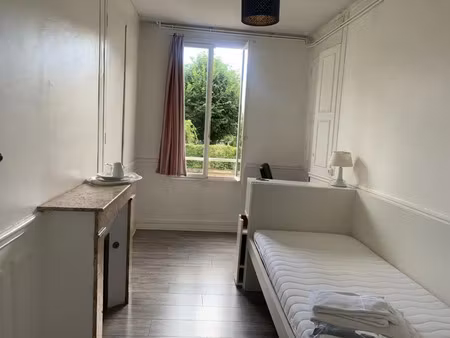 location appartement 1 pièce 16 m² à compiègne (60200)