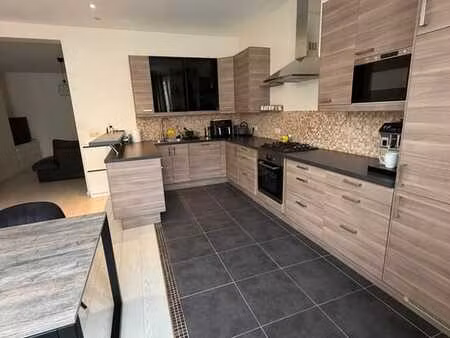 appartement 1 chambre à berchem-sainte-agathe