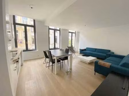 chambre avec salle de douches privée dans une collocation