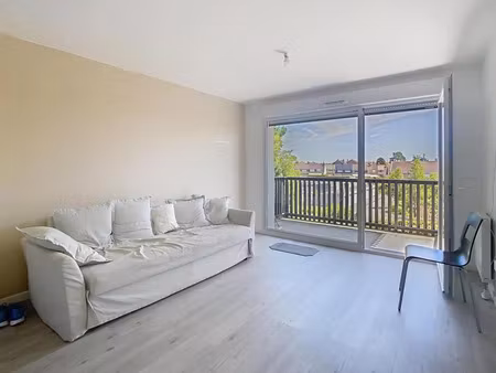 location appartement 2 pièces 39 m² à templemars (59175)