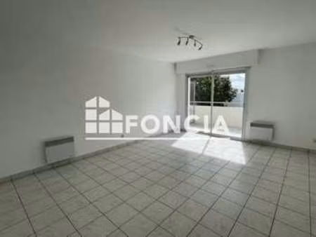 location appartement 3 pièces à rezé (44400) : à louer 3 pièces / 61m² rezé