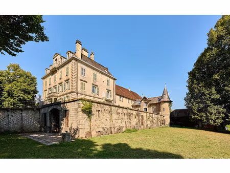 maison de luxe à vendre à montmorot