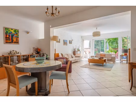 maison de ville à vendre dans le quartier solidarité carnot