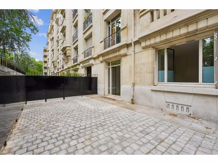appartement de luxe à vendre dans le quartier ile de la jatte-parc d'orléans