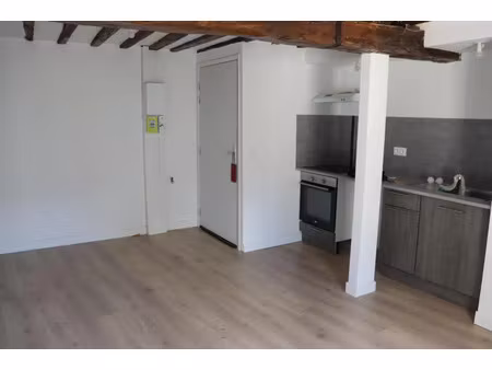 location appartement 2 pièces 22 m² à auxerre (89000)