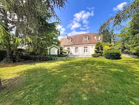 villa de luxe à vendre dans le quartier saint prix village