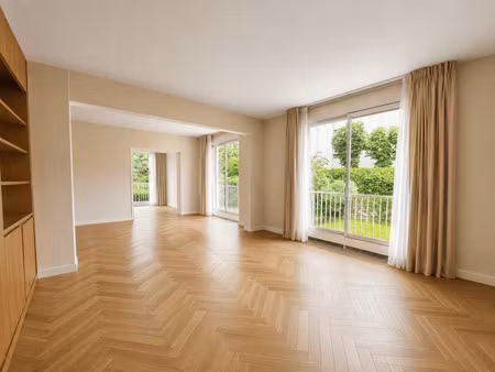 appartement de luxe à vendre dans le quartier saint james-delabordère