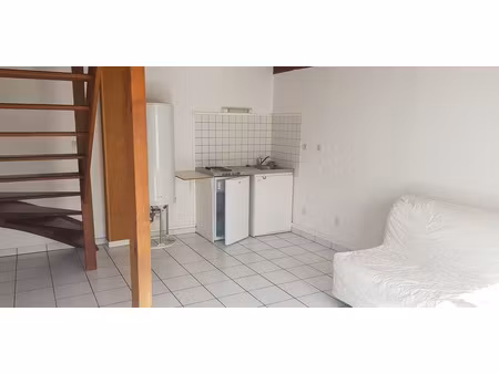 appartement 2 pieces (30 m2) compiegne proche centre ville e