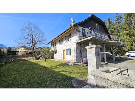 vente maison 8 pièces 285 m² à la roche-sur-foron (74800)  798 000 €