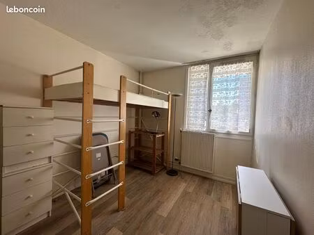 studio 1 pièce 14 m²