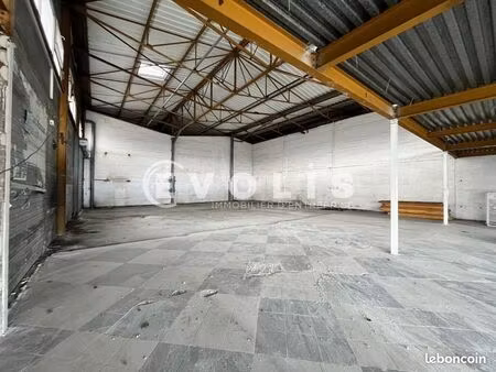 local d'activité 500 m²