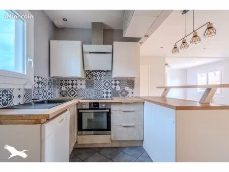 maison 3 pièces 65 m²