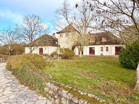 maison 14 pièces 570 m²