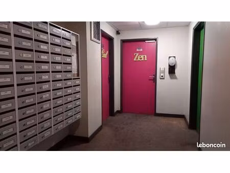 studio 1 pièce 27 m²