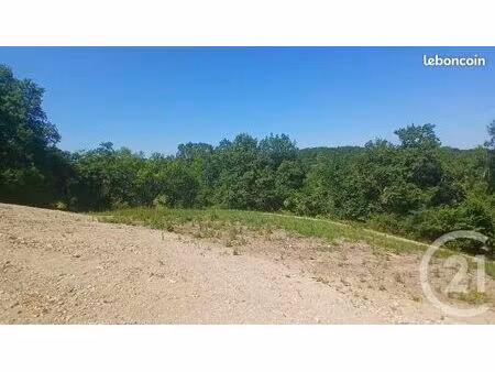 terrain 632 m² croignon