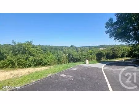 terrain 836 m² croignon
