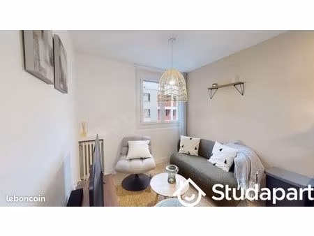 chambre 1 pièce 11 m²