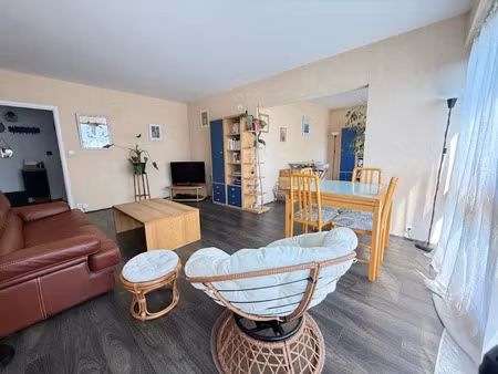 vente appartement 4 pièces 81 m² à ris-orangis (91130)  159 000 €