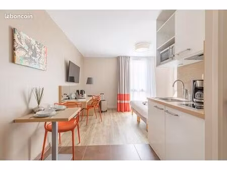 studio 1 pièce 23 m²
