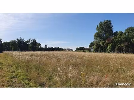 terrain 1 600 m² camblanes et meynac
