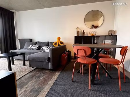 appartement t2 43 m² refait à neuf + meublé – blanquefort centre