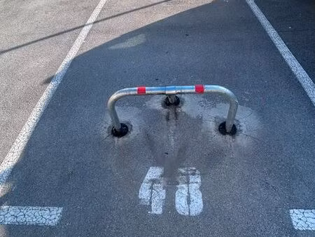 parking proche commissariat et gare