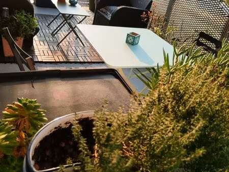 begles - t2 contemporain avec terrasse privative et parking