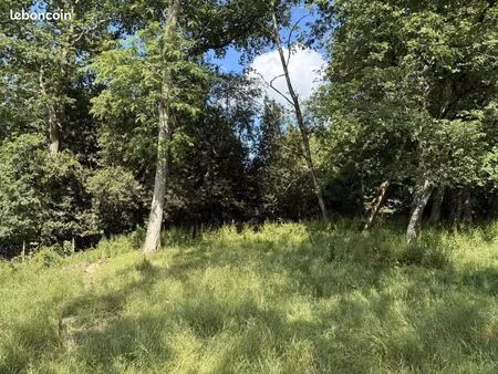 terrain 1 080 m² tresses
