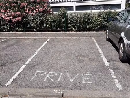 loue place de parking