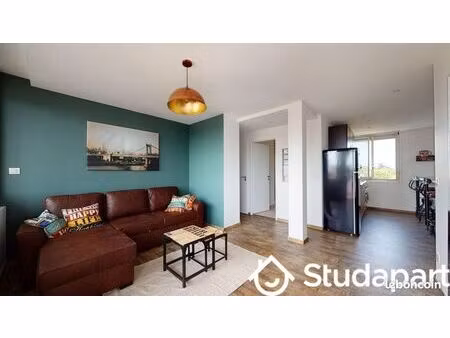 chambre 1 pièce 11 m²