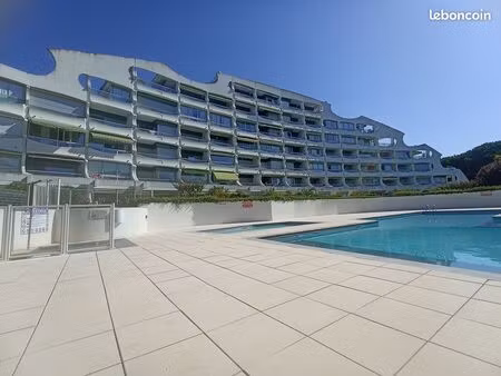 studio meublé avec place parking et piscine - location septembre 2026 à juin 2027 - idéal 