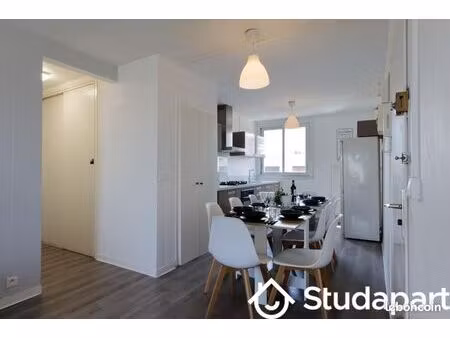 chambre 1 pièce 12 m²