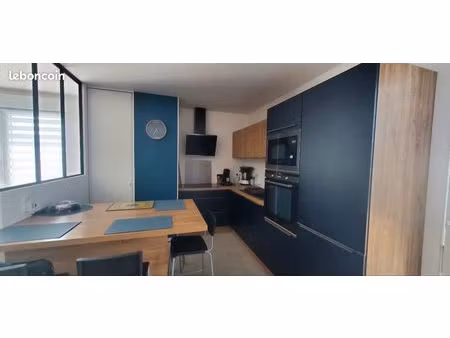 t3 en attique particulier à particulier