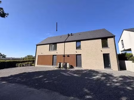 maison à louer à durbuy € 1.200 (lpgj8) - mca marche | zimmo