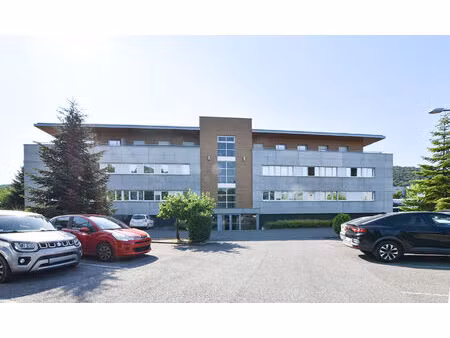 local commercial besançon 80 m2
