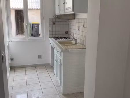 t2 / 40m² / rosny-sur-seine (ligne j)
