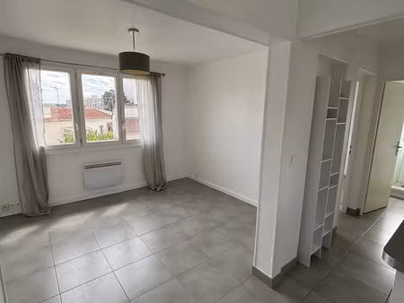 appartement 2 pièces à louer versailles montreuil.