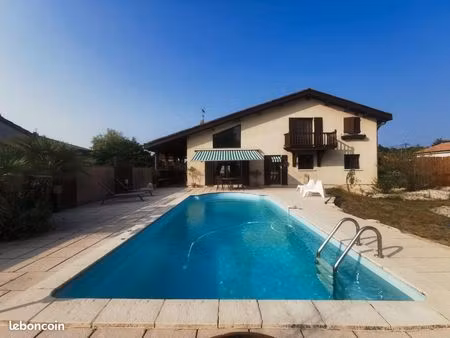 maison familiale style landais