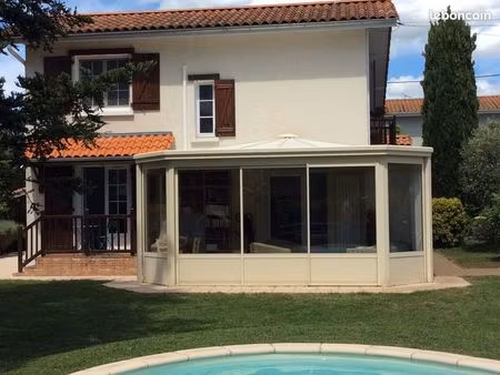 grande maison avec studio et piscine - 137m2 + véranda