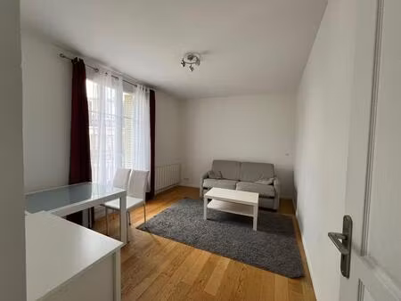 studio / 27m² / vaugirard (ligne 12)