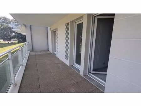 tours lac appartement f4 2chambres terrasse 20 m² cellier et g