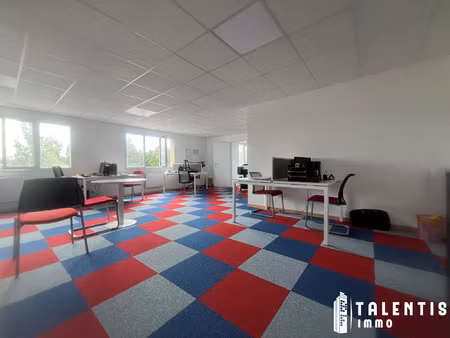 villeneuve en retz | bureau de 86m²