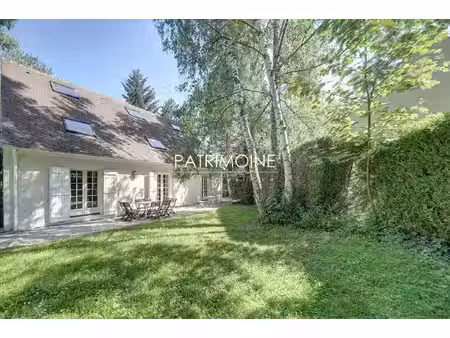 maison 14 pièce(s) 297 m2
