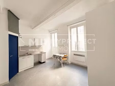 appartement t1 à louer au 1er étage - quartier réformés canebière  marseille
